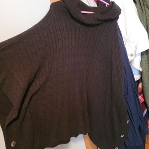 WOMENS BUTTON SIDE TURTTLE NECK PONCHO